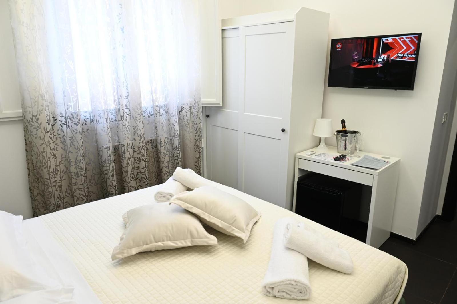 Terzo Rione Hotel Palermo Bagian luar foto