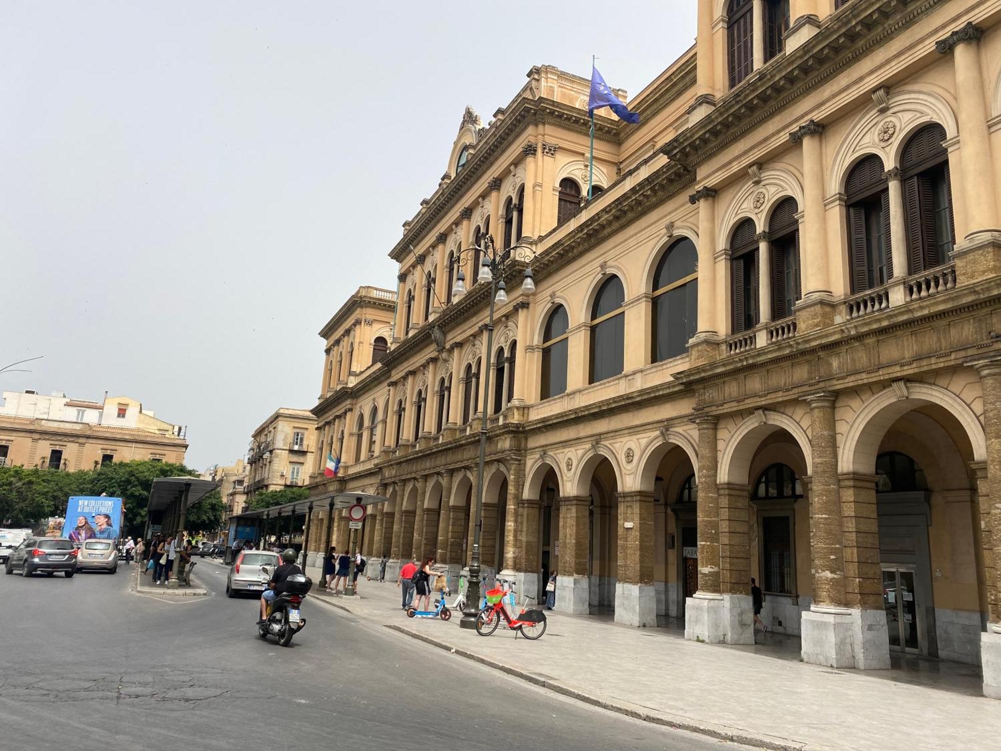 Terzo Rione Hotel Palermo Bagian luar foto